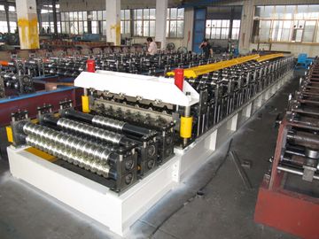 Cina Il doppio strato ha ondulato il rotolo che forma la macchina 5.5KW dalla catena fornitore