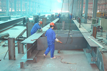 Cina Montaggio d'acciaio industriale modulare delle costruzioni secondo i vostri disegni fornitore