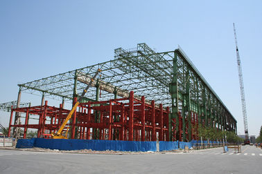 Cina Supporti strutturali di montaggi prefabbricati dell'acciaio per costruzioni edili della tettoia e del capannone fornitore