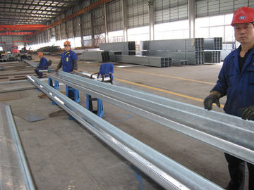 Cina Purlins d'acciaio galvanizzati sezione Comune-usati di Z e di C per i rivestimenti del tetto e del lato della correzione fornitore
