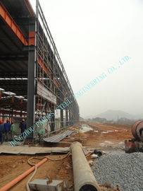 Cina 87 x 92 hanno prefabbricato le costruzioni d'acciaio industriali di ASTM con le forme/barre del grado A36 fornitore