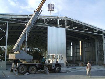 Cina Acciaio diritto Pre-costruito annunciato della colonna dei hangar per aerei d'acciaio fornitore