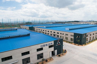 Cina L'acciaio prefabbricato OEM ha sparso lo stoccaggio, tosando, segare, stridente la costruzione Pre-costruita fornitore