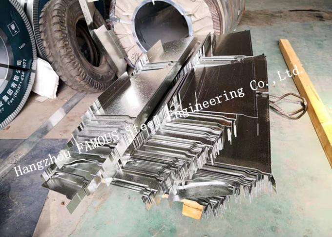 Strato d'acciaio galvanizzato su misura Comflor di Decking 210 225 100 piattaforme composite equivalenti del metallo 0