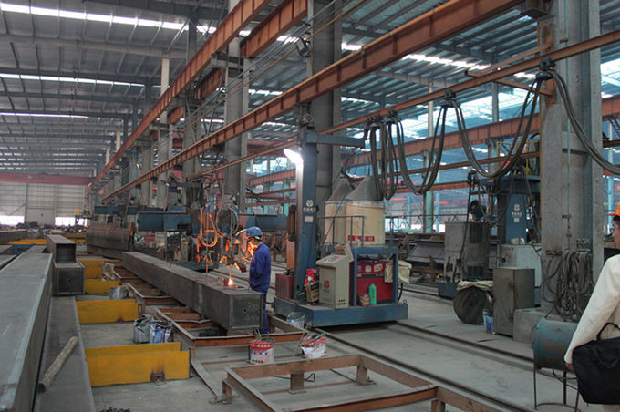 Montaggi dell'acciaio per costruzioni edili del magazzino dell'officina con la certificazione del CE 0