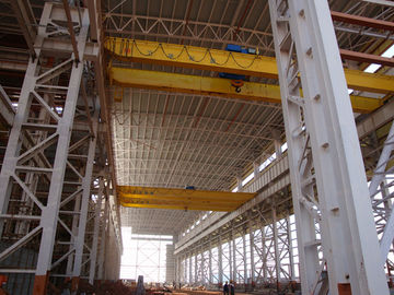 Cina Costruzioni d'acciaio industriali del gruppo di lavoro del magazzino di alta Pre-Ingegneria del Eave dell'ampio respiro fornitore