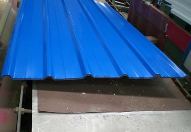 Cina La parete della costruzione/il tetto metallo del tetto riveste lo spessore di 0.6mm ad alta resistenza fornitore