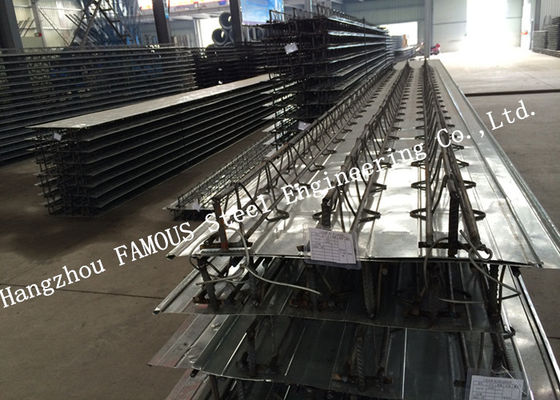 Cina Decking composito di rinforzo su ordinazione del pavimento della capriata per montaggio della lastra di cemento armato fornitore