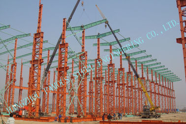 Cina Costruzioni ad intelaiatura d'acciaio di industriale ASTM, costruzioni del metallo di Multipan delle costruzioni prefabbricate 75 x 120 fornitore