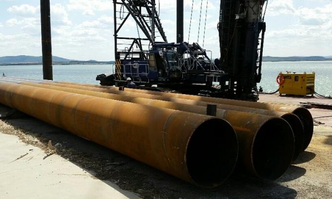 Tubi d'acciaio standard di ASTM A252 che accatastano i tubi per le costruzioni porto/del ponte 1